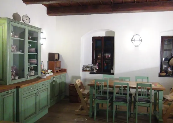 14 Century Water Mill شاليه