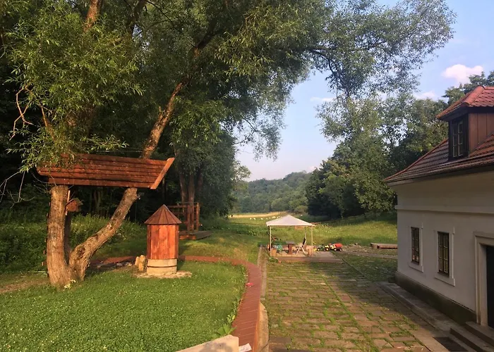 14 Century Water Mill شاليه *